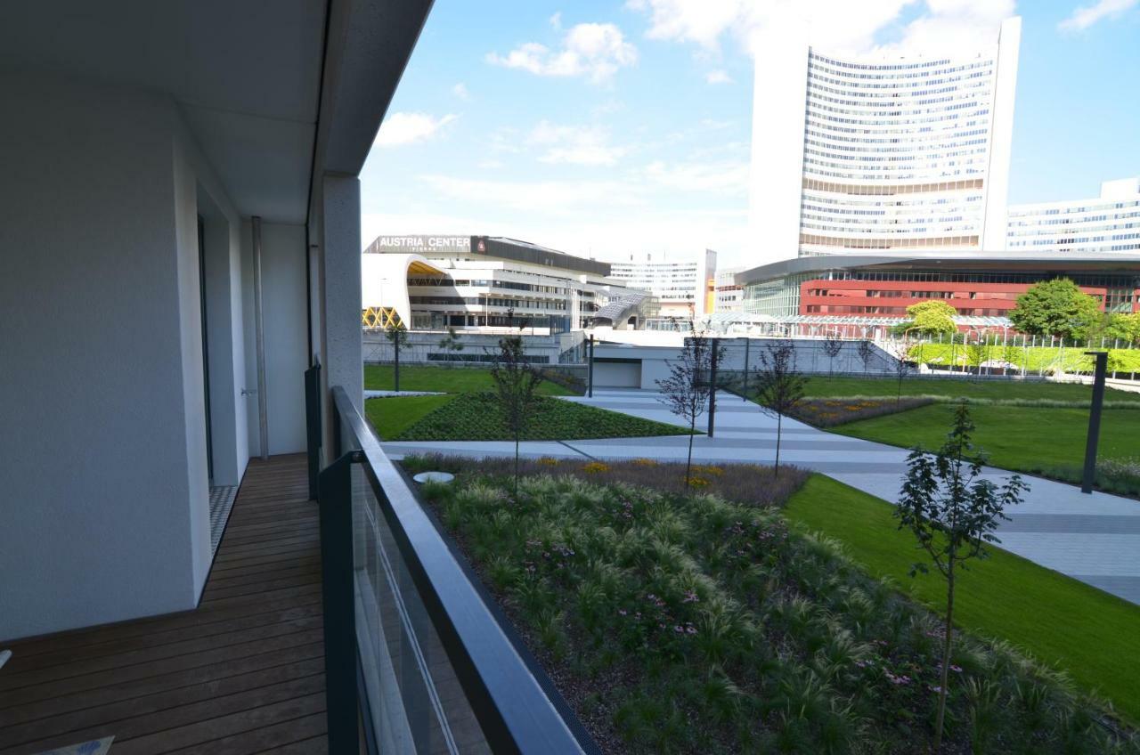 Apartment With Parking On Premise Wenen Buitenkant foto