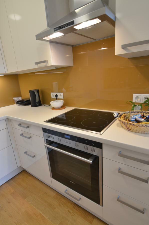 Apartment With Parking On Premise Wenen Buitenkant foto