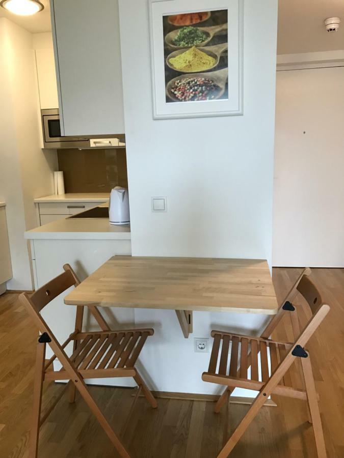 Apartment With Parking On Premise Wenen Buitenkant foto