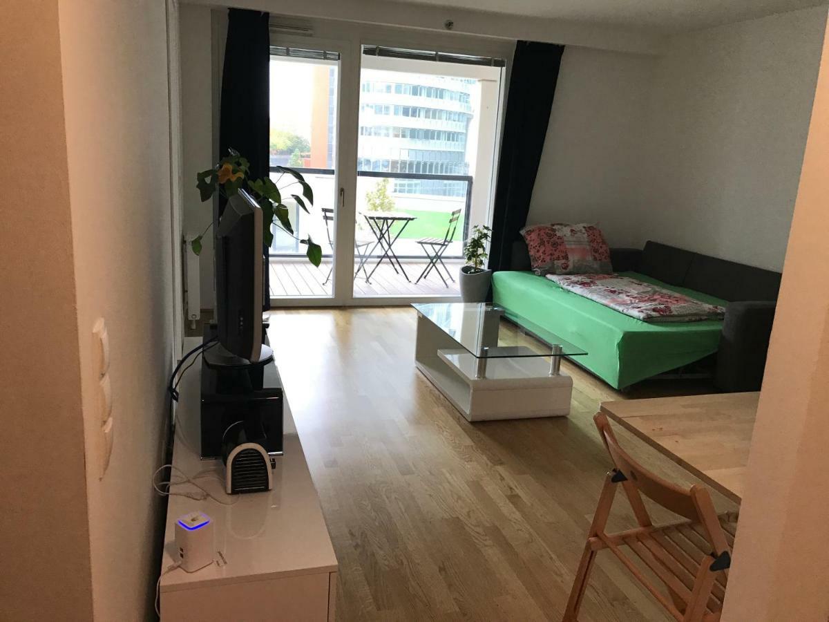 Apartment With Parking On Premise Wenen Buitenkant foto