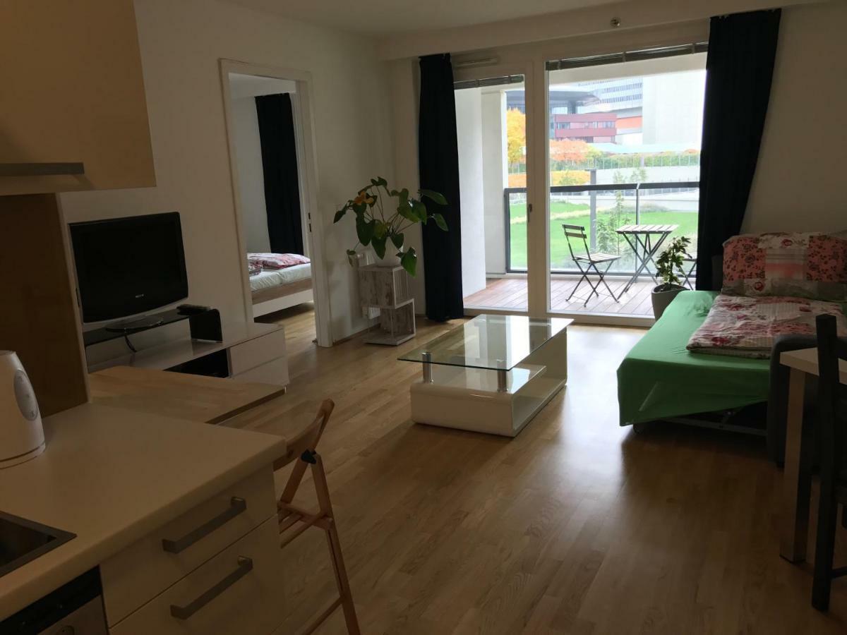 Apartment With Parking On Premise Wenen Buitenkant foto
