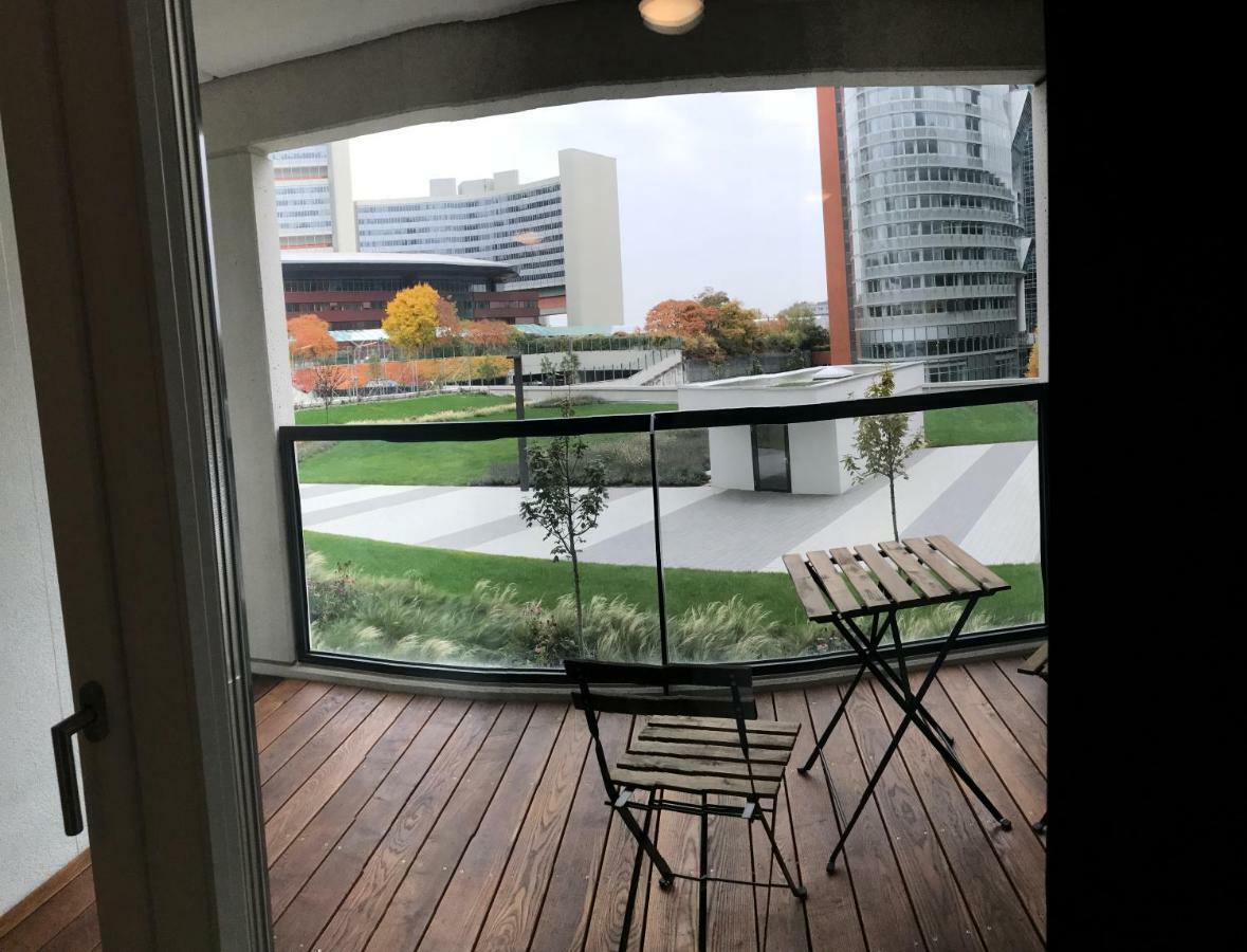 Apartment With Parking On Premise Wenen Buitenkant foto