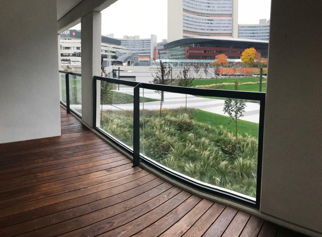 Apartment With Parking On Premise Wenen Buitenkant foto