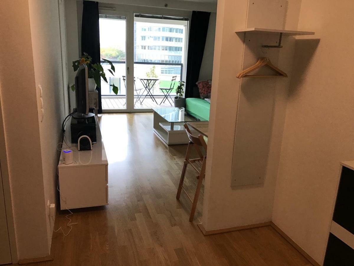 Apartment With Parking On Premise Wenen Buitenkant foto
