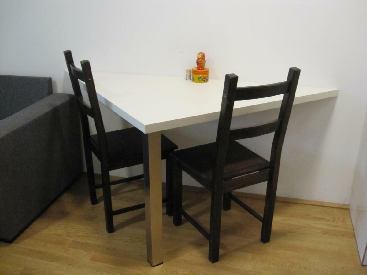 Apartment With Parking On Premise Wenen Buitenkant foto