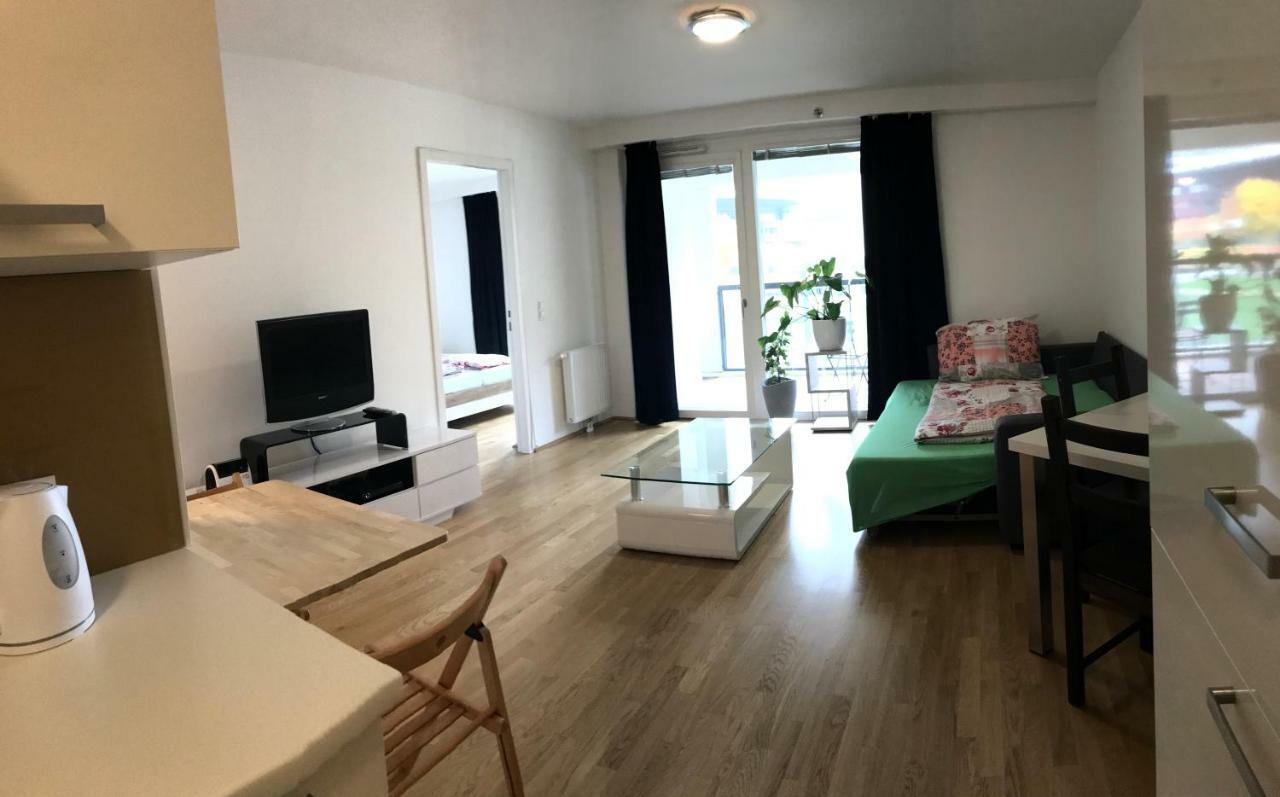 Apartment With Parking On Premise Wenen Buitenkant foto